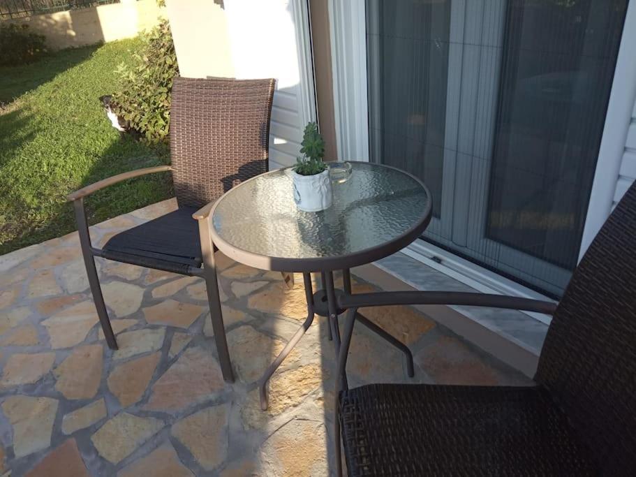 Διαμέρισμα Μεντησ Igoumenitsa Exterior photo