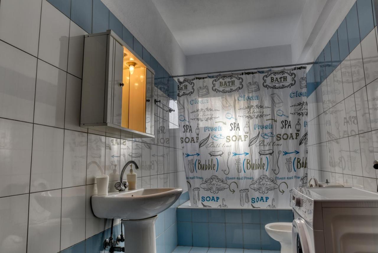 Διαμέρισμα Μεντησ Igoumenitsa Exterior photo