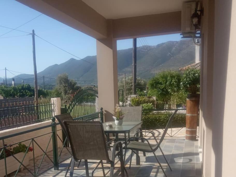 Διαμέρισμα Μεντησ Igoumenitsa Exterior photo