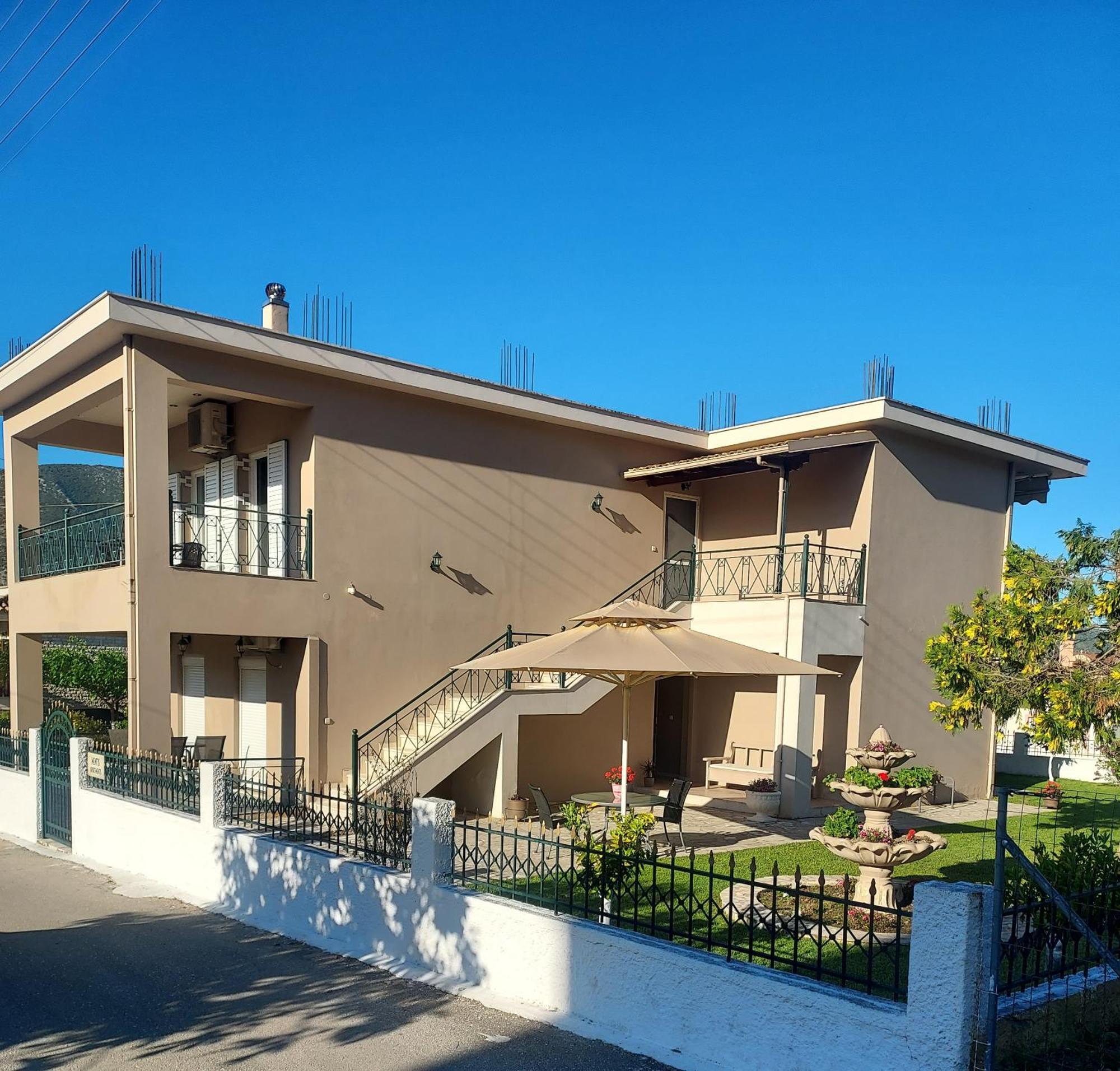 Διαμέρισμα Μεντησ Igoumenitsa Exterior photo